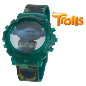 DreamWorks Trolls Green Camouflage LCD Kids Watch With Tin Coin Bank Set